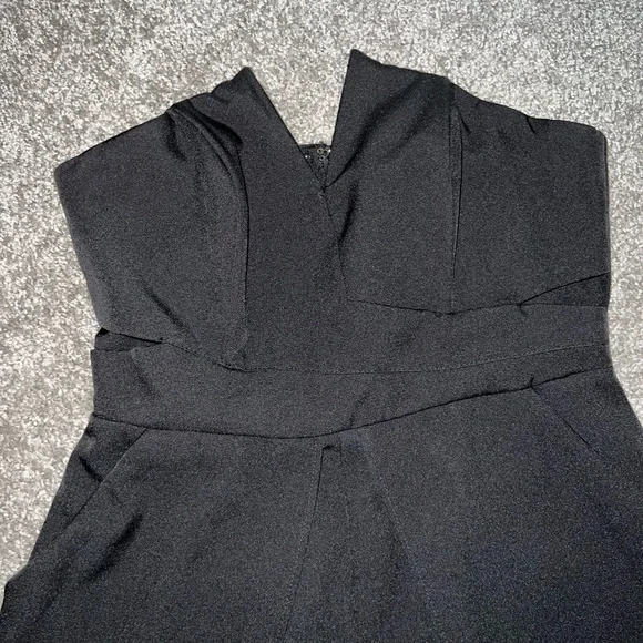 Jumpsuit - Picture 6 of 8